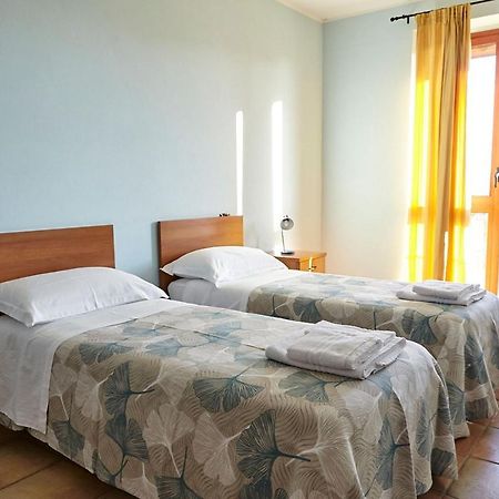 Al Casale B&B Cherasco Bagian luar foto