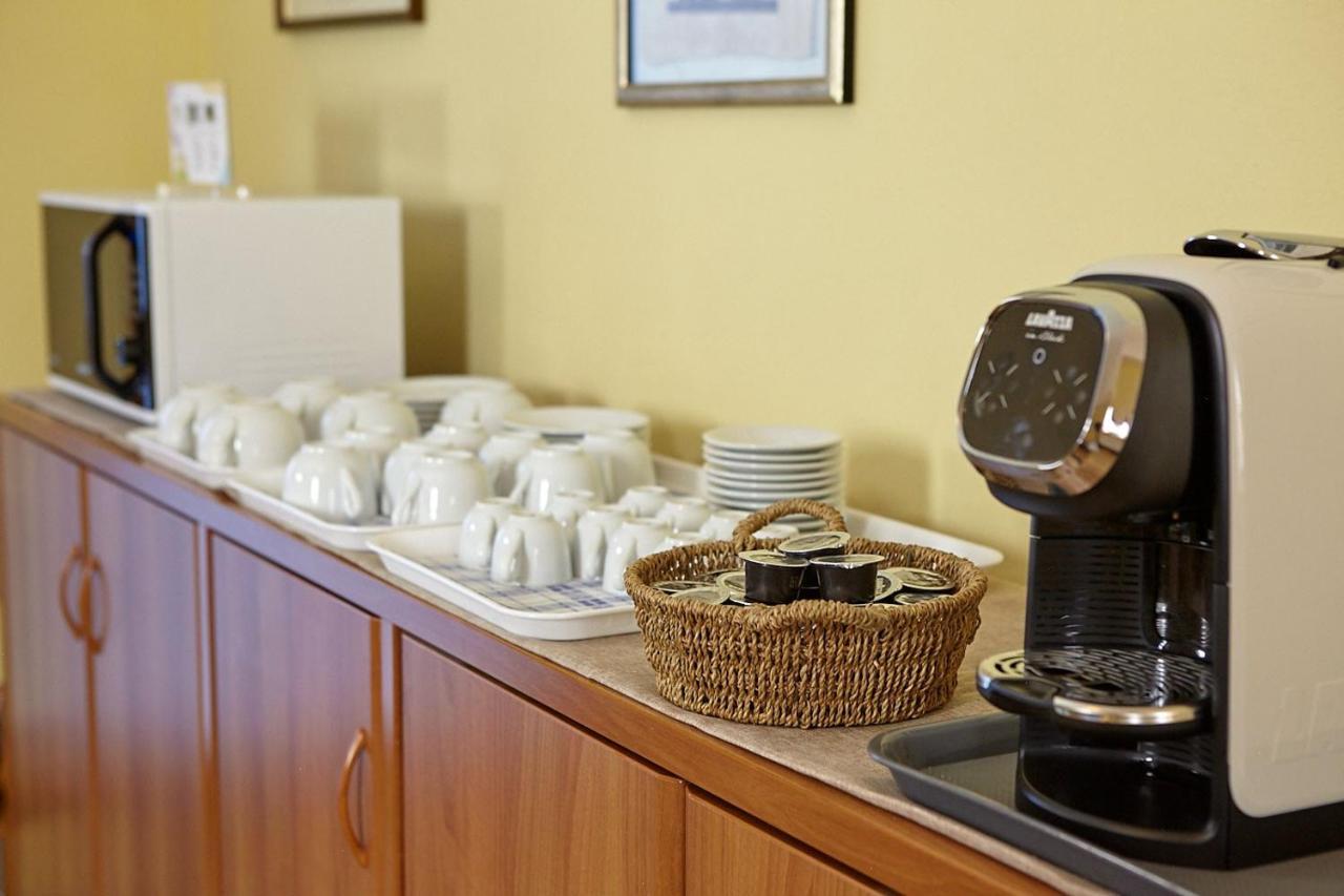 Al Casale B&B Cherasco Bagian luar foto